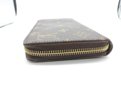 Louis Vuitton Zippy Wallet