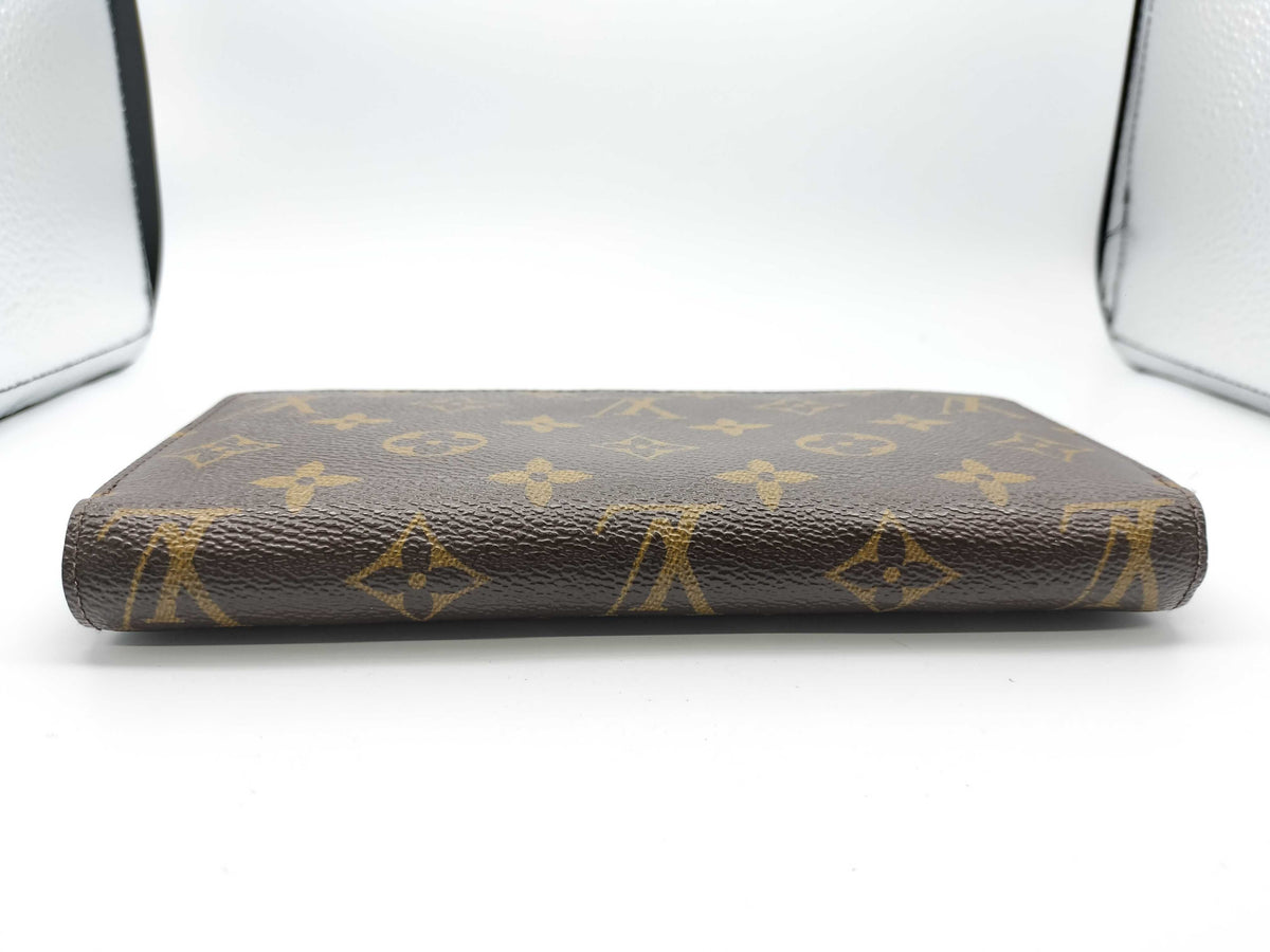 Louis Vuitton Zippy Wallet