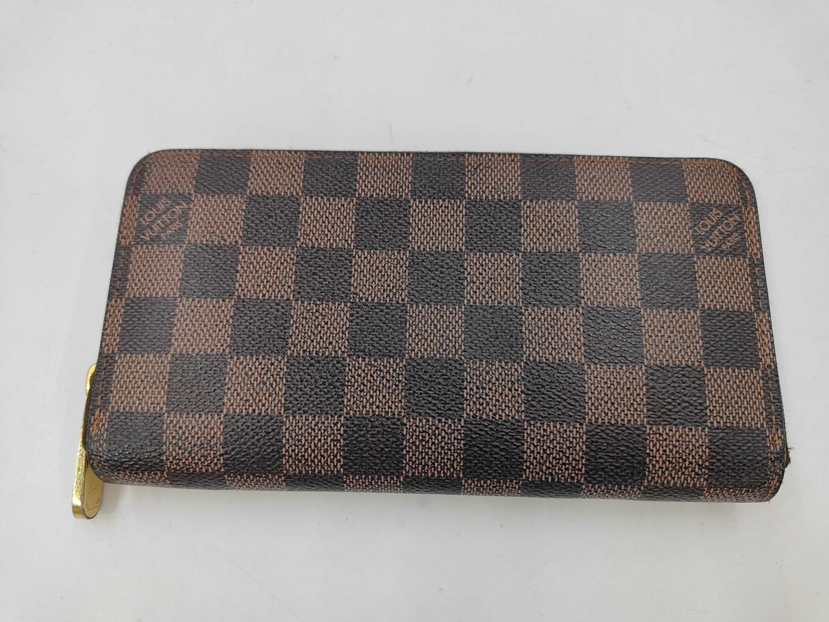 Louis Vuitton Zippy Wallet