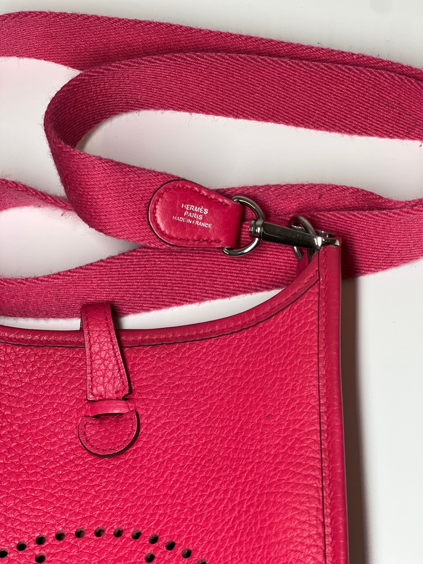 Hermès Evelyne TPM – Pelle Togo Rosa – A Stamp