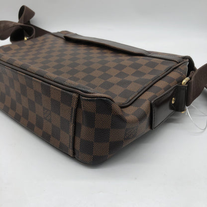 Louis Vuitton Shelton Messenger