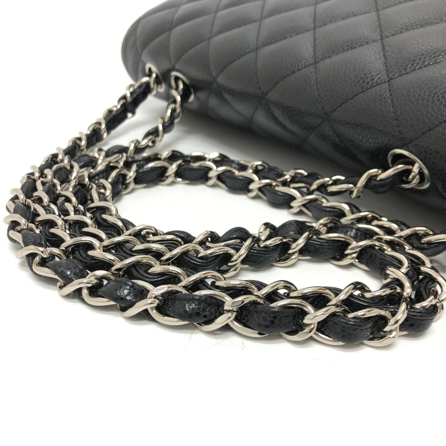 Chanel Classic Flap Medium – Caviar Nero & Hardware Argento – Made in Italy