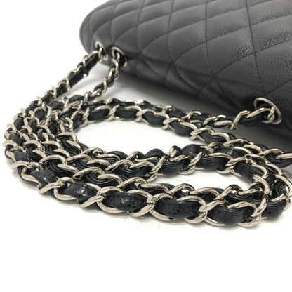 Chanel Jumbo Classic Flap in Caviar Nero con Hardware Argento
