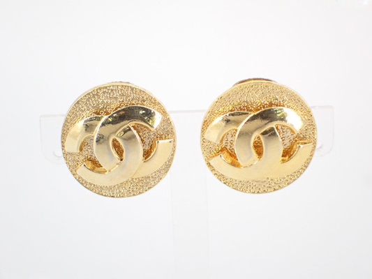 Chanel Round Earrings