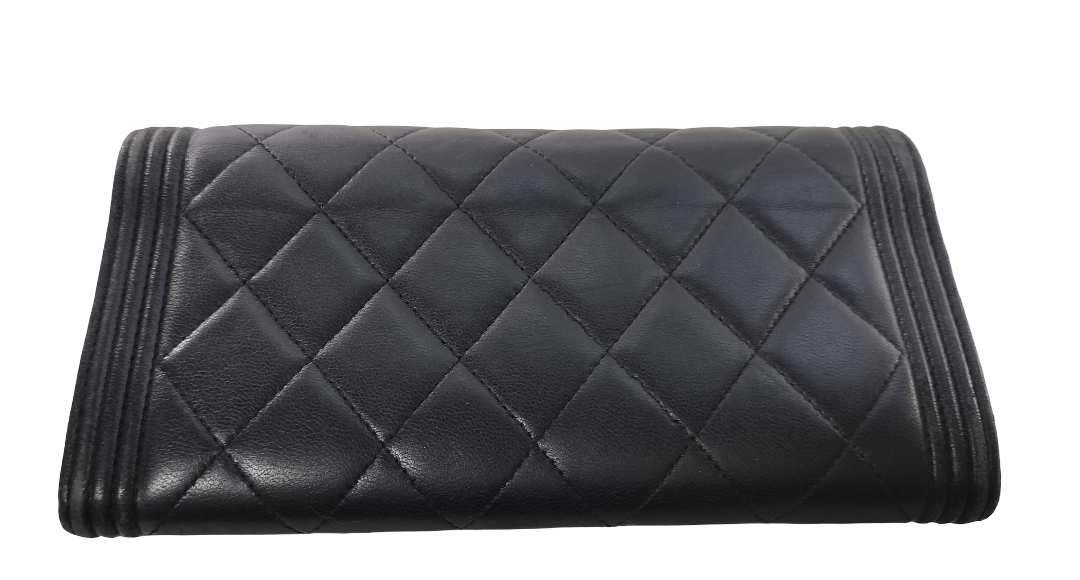Chanel Boy Long Flap Wallet – Agnello trapuntato nero, ferramenta argento anticato