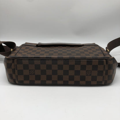 Louis Vuitton Shelton Messenger