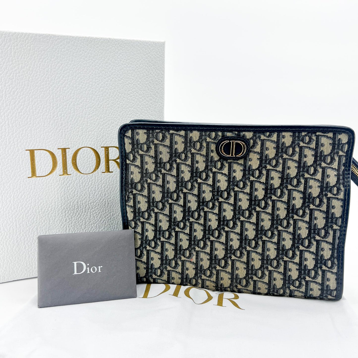 Christian Dior	30 Montaigne Zip	VERY_GOOD