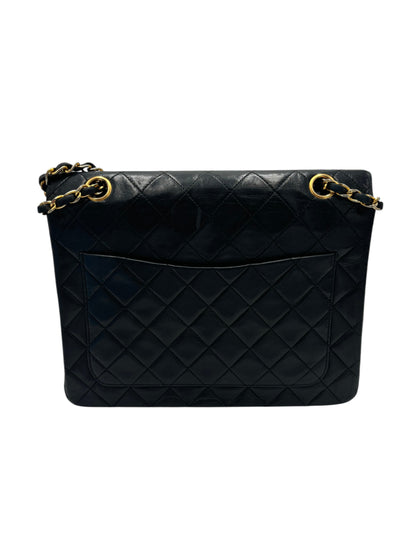 CHANEL Classic Double Flap Media — Pelle di Agnello Trapuntata Nera, Hardware Oro