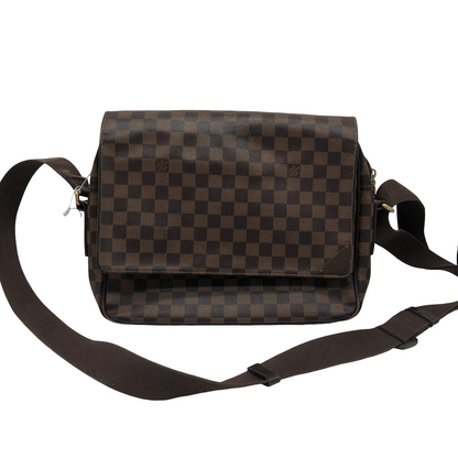 Louis Vuitton Shelton Messenger