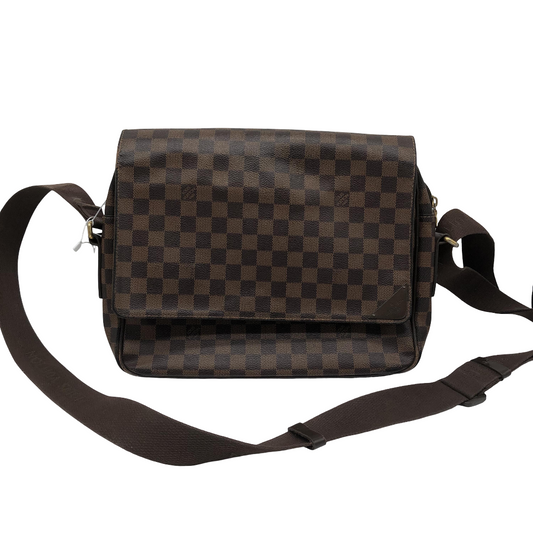 Louis Vuitton Shelton Messenger