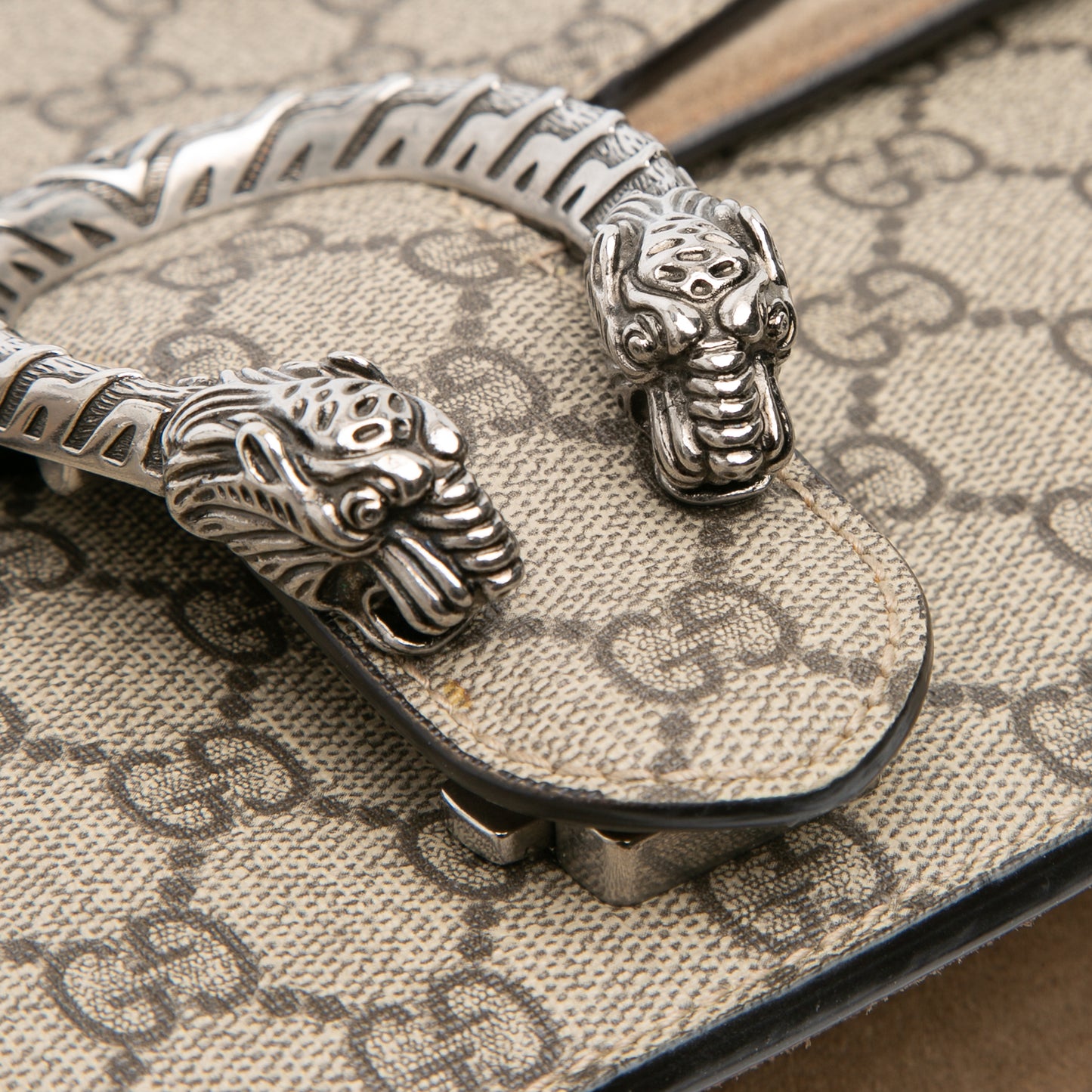 Gucci – Dionysus Medium in tela GG Supreme con finiture in suede – Marrone – 2016/2025