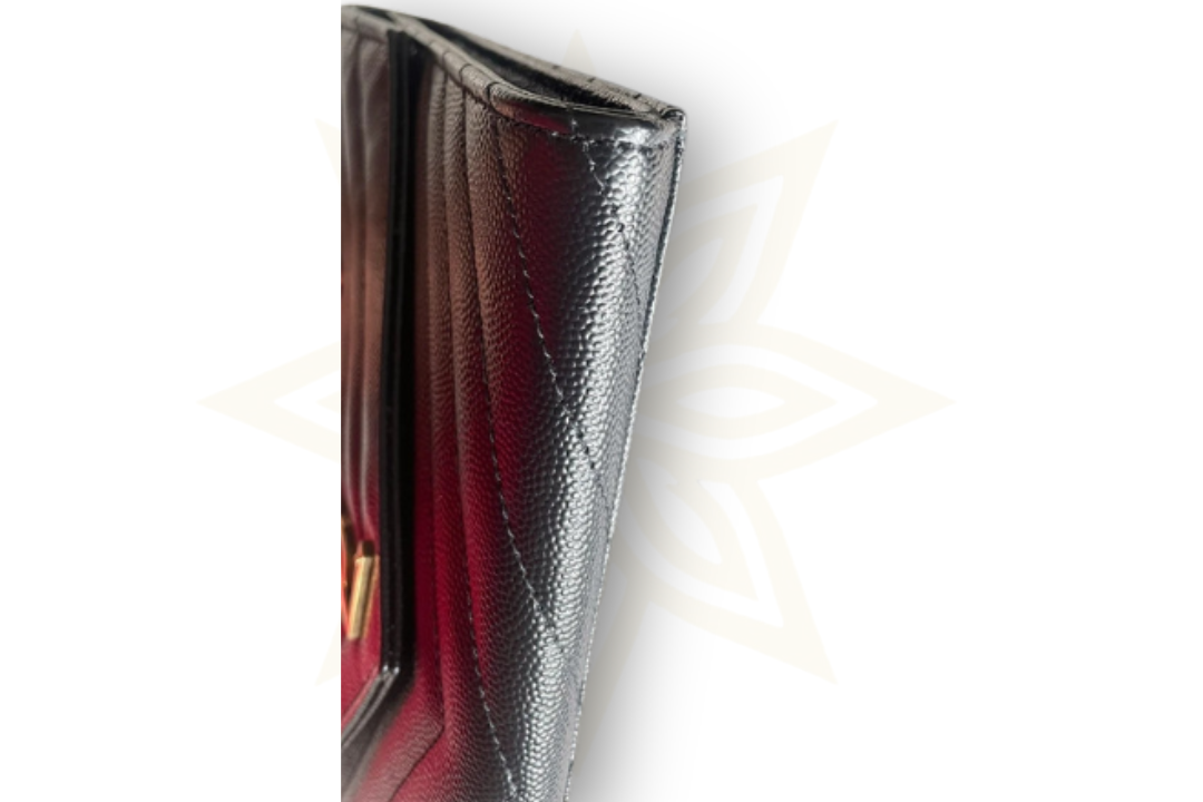 Saint Laurent Monogram Clutch in Pelle Grain de Poudre Nera – Medium Size