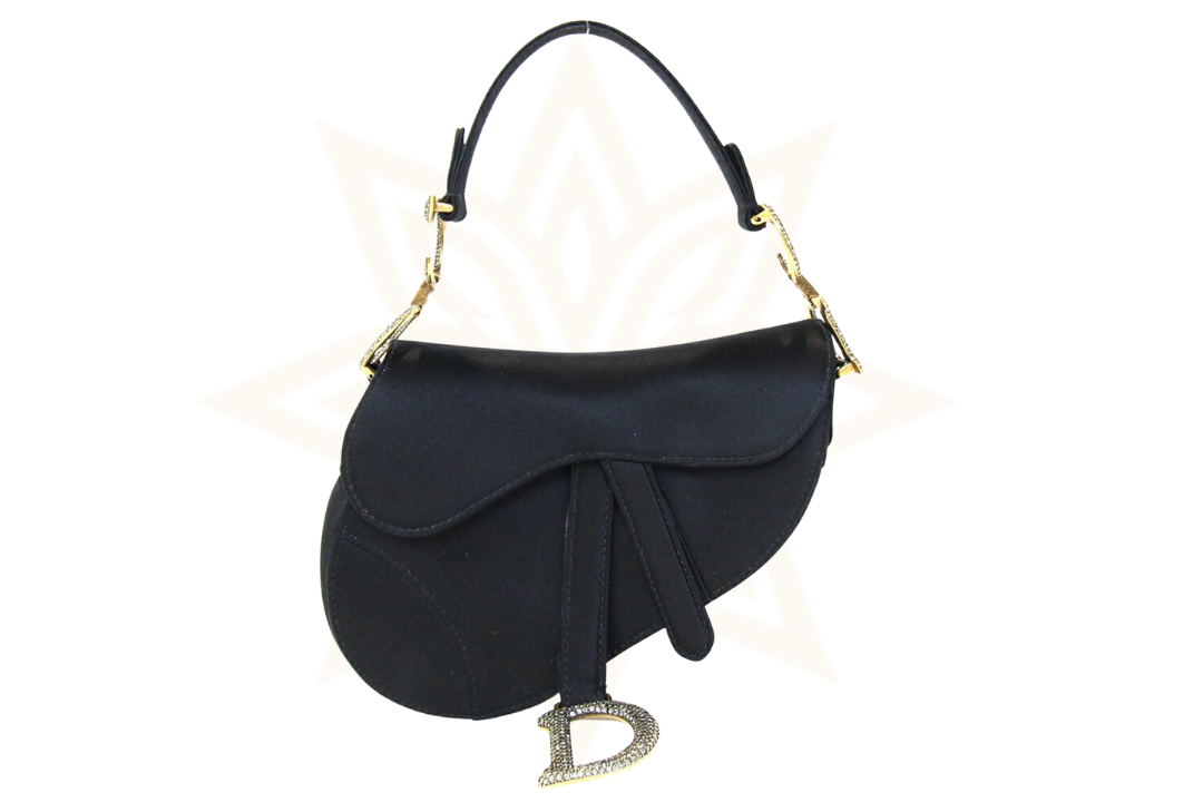 Dior Saddle Bag in raso nero con cristalli – Vintage d’eccezione