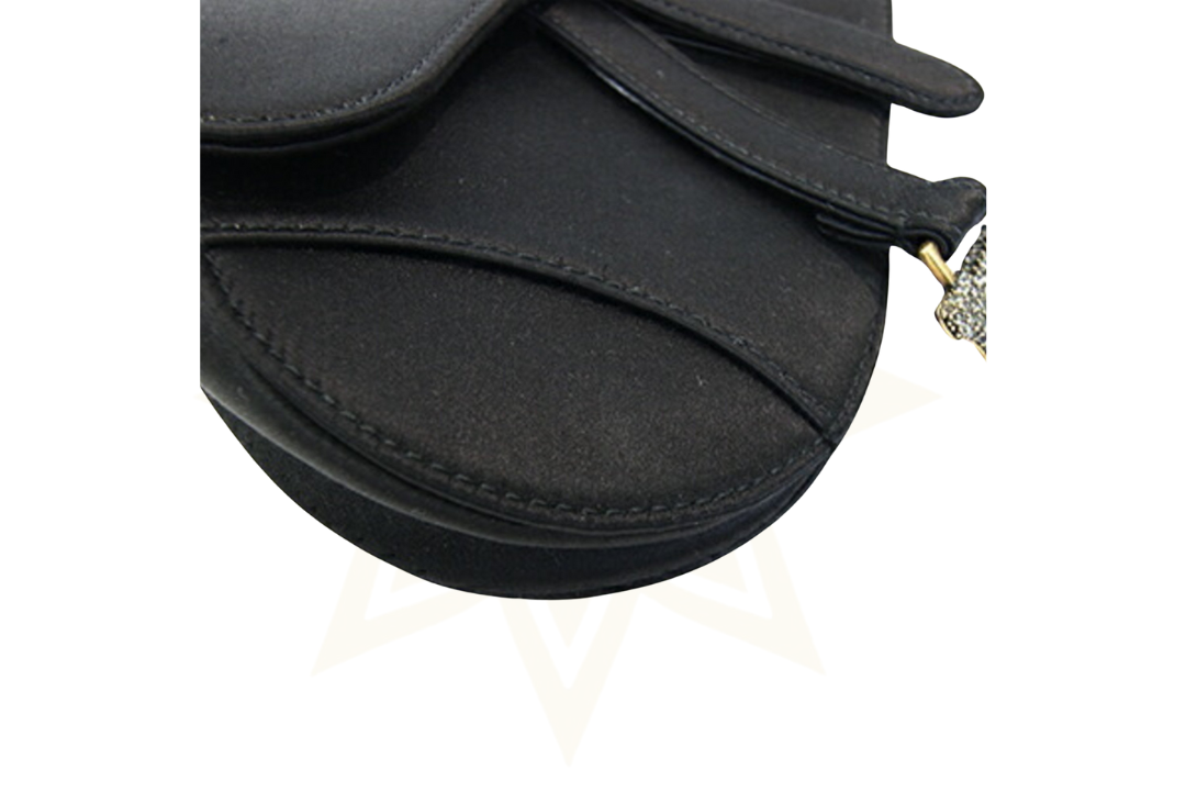 Dior Saddle Bag in raso nero con cristalli – Vintage d’eccezione