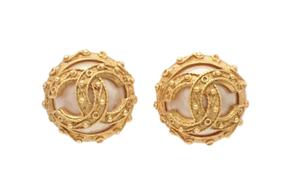  Chanel Vintage Orecchini Clip CC Perla 1994 | Etoilux Autenticati