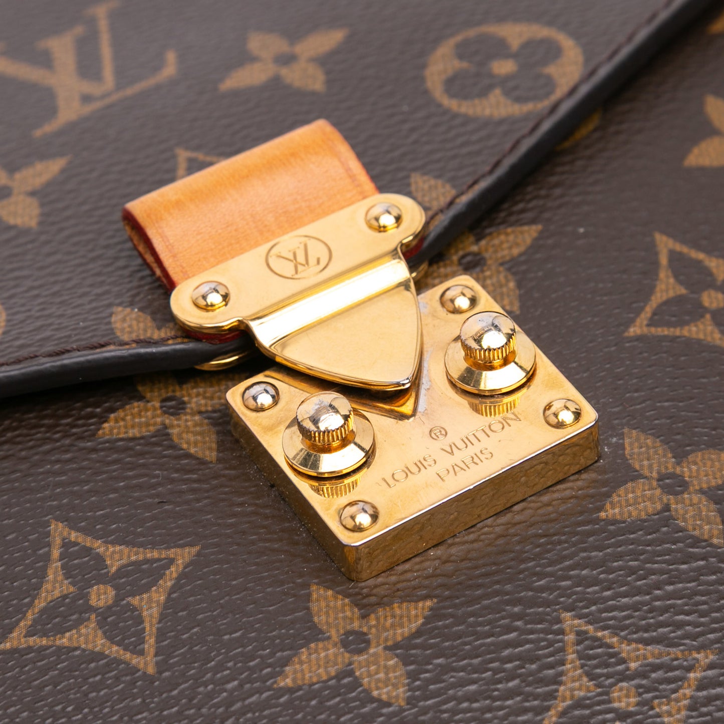 Louis Vuitton Pochette Métis Monogram Canvas – 2018