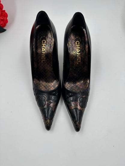 Chanel Décolleté Pelle e Pitone Camelia Nera – 37