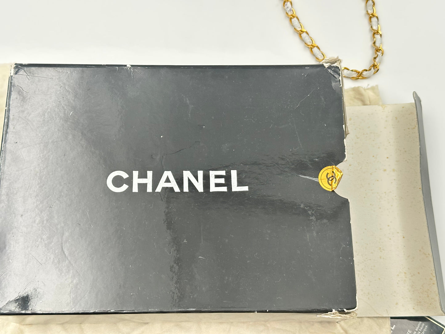 Chanel Classic Flap Small in pelle bianca – Oro 24k – Serie 1 (1989–1991) – Full Set