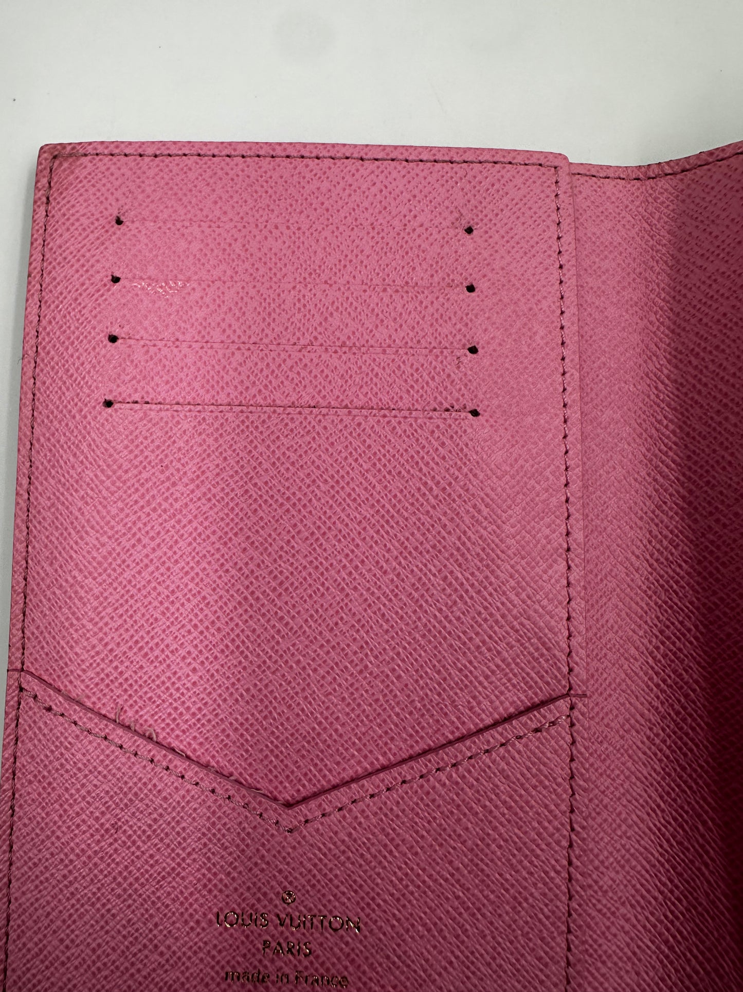 Louis Vuitton Passport Cover Christmas Animation "Paris" Monogram – Vivienne Edition, 2022