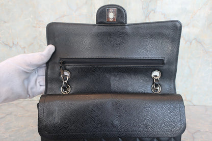 Chanel Matelassé Doppia Patta e Doppia Catena Pelle Caviar Nera – 25 cm