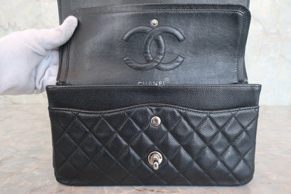 Chanel Matelassé Doppia Patta e Doppia Catena Pelle Caviar Nera – 25 cm