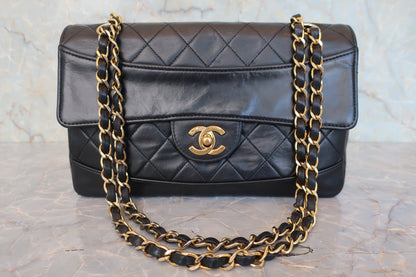 Chanel Vintage Flap Matelassé – Pelle Nera