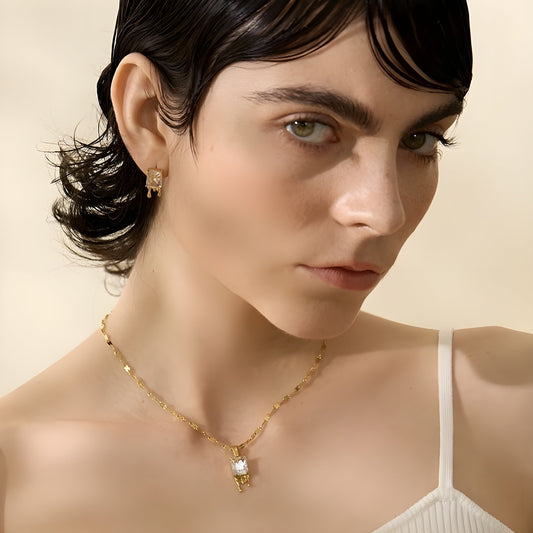 BEHI TIARA NECKLACE