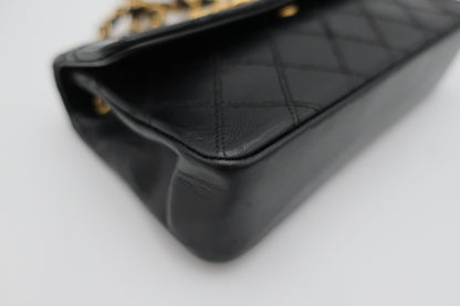 Chanel Vintage Flap con CC Grande – Pelle Nera