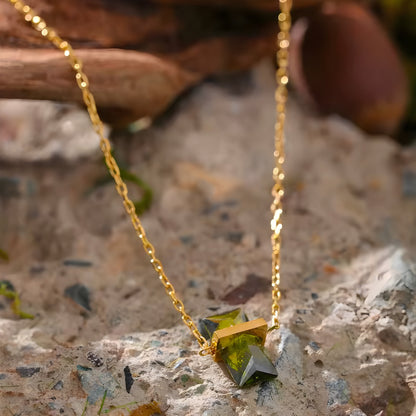 BEHI GLINKA NECKLACE