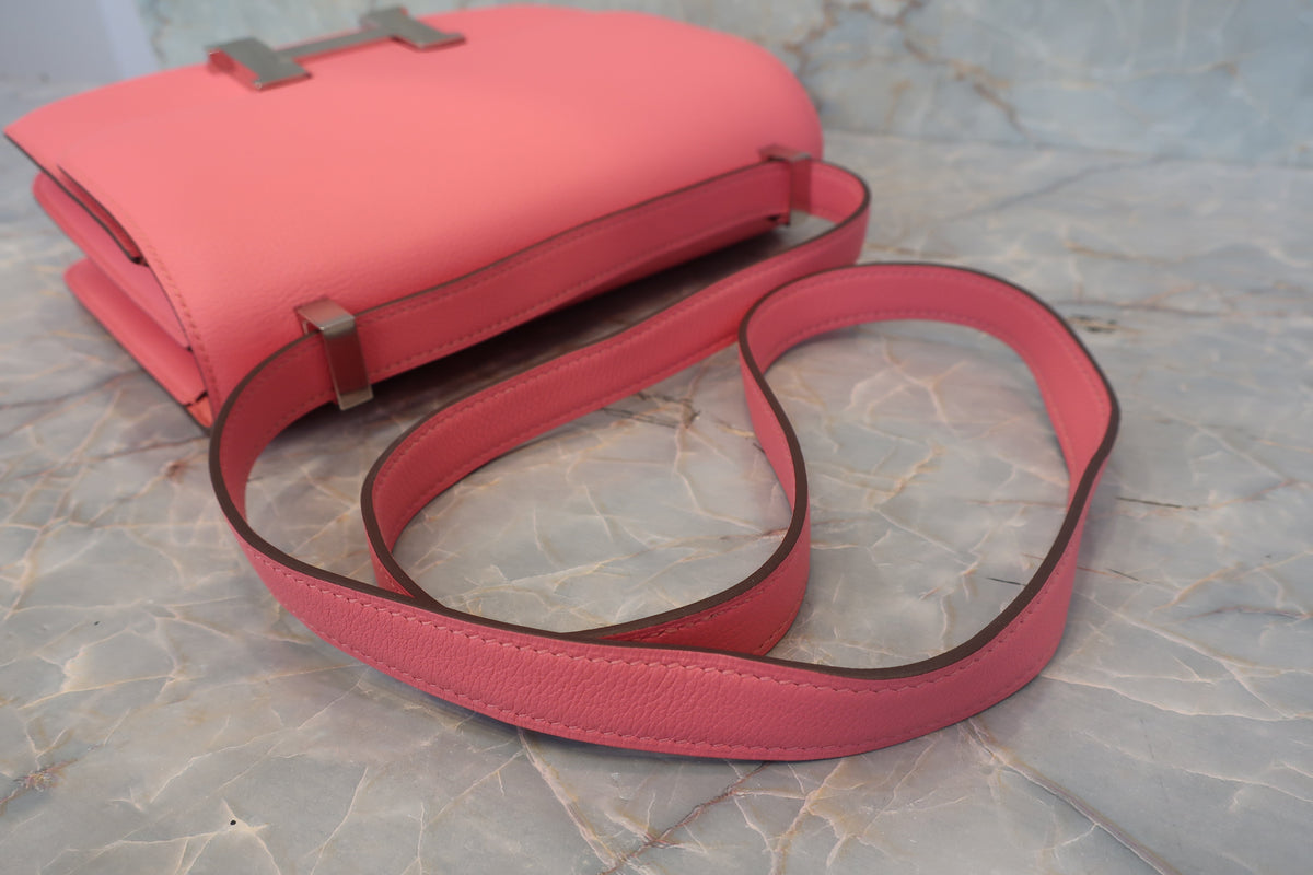 Hermès Constance
