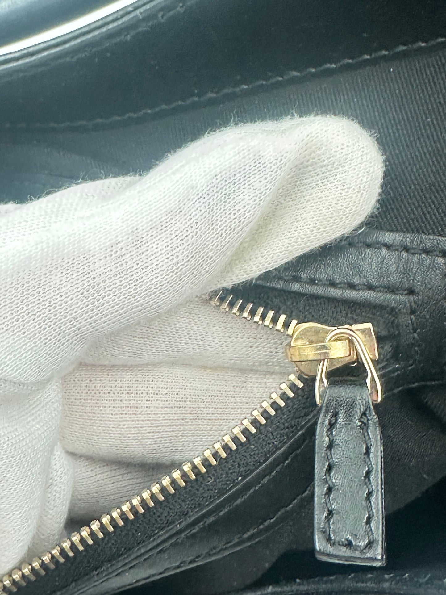 Gucci Jackie Medium in pelle Guccissima nera – 2000s