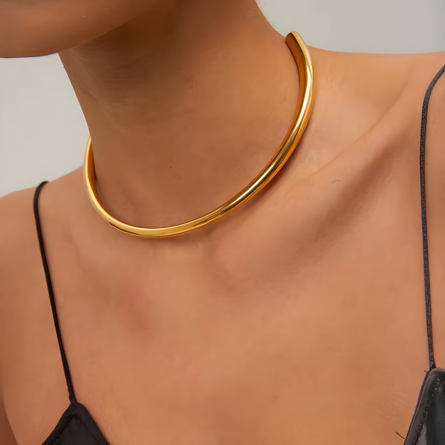 BEHI FLAVIA CHOKER