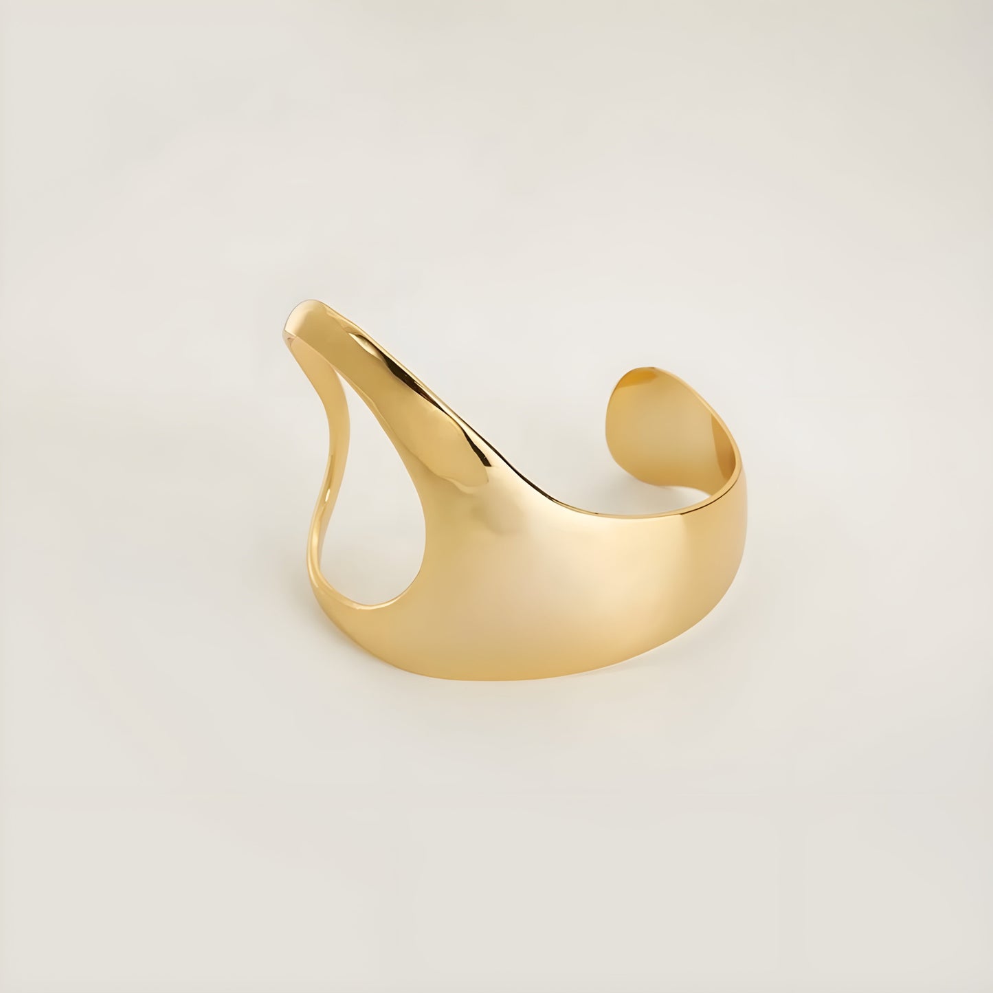 BEHI DEBORAH PALMCUFF