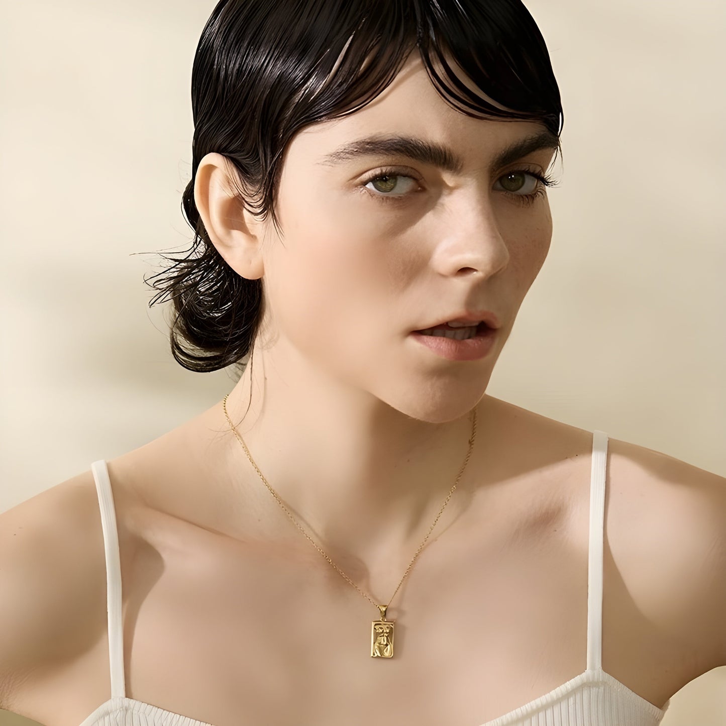 BEHI ROMANESQUE NECKLACE