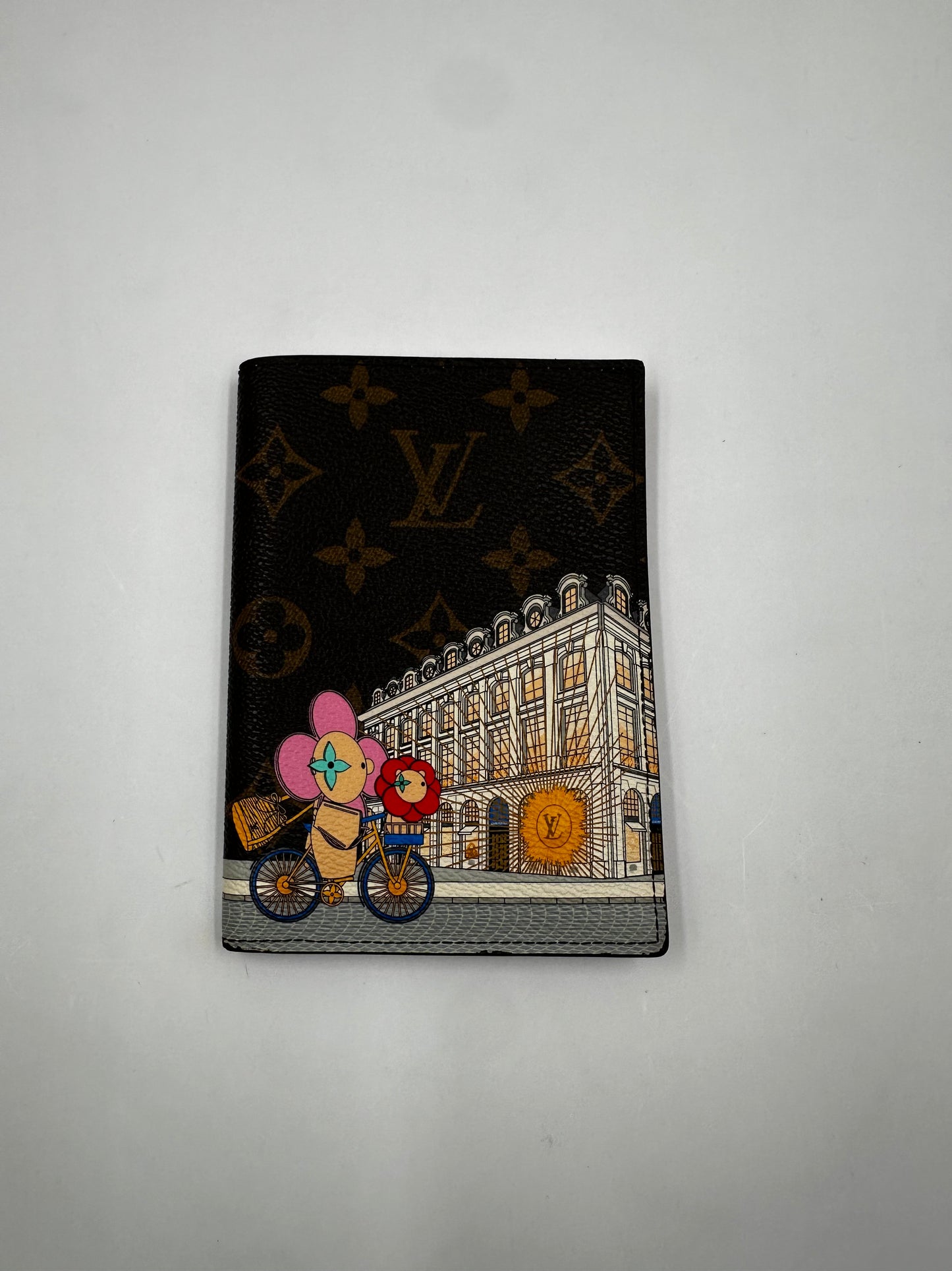  Louis Vuitton Passport Cover Christmas Animation Paris M81635 | Etoilux