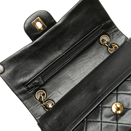 Chanel Classic Double Flap Small – Pelle di agnello nera – Serie 1 (1989–1991)