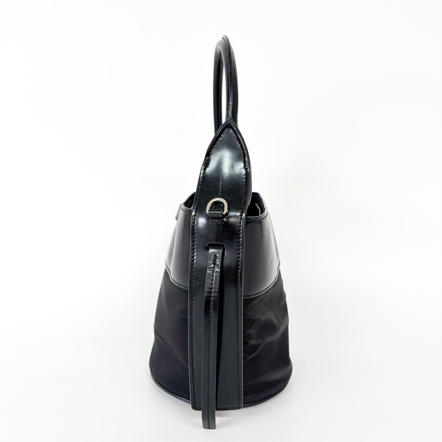 Prada Secchiello Vintage Tessuto e Pelle Spazzolata Nero – 18 cm
