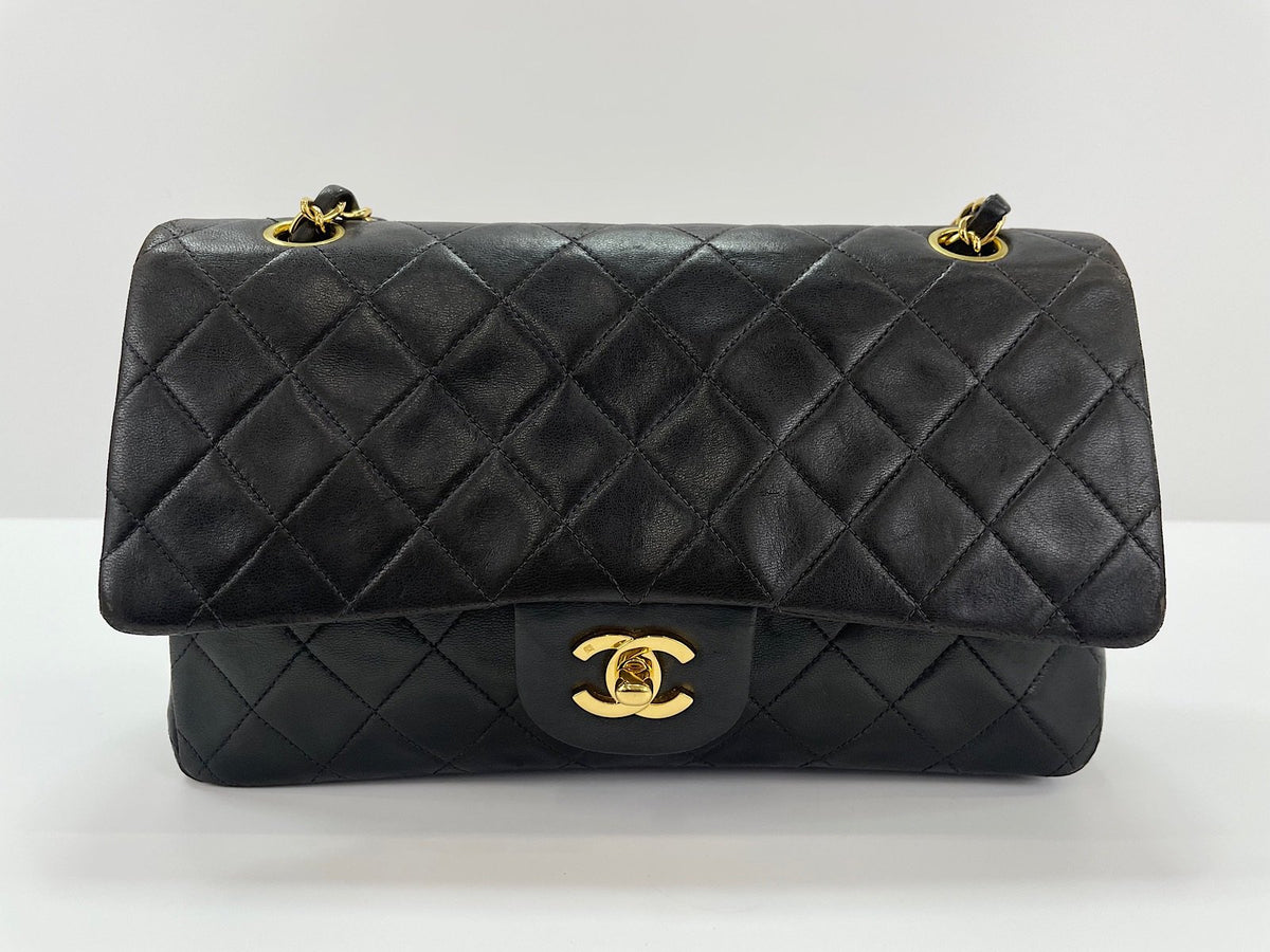 Chanel Matelassé Flap con catena