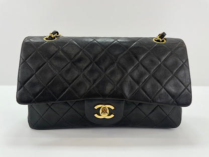 Chanel Matelassé Flap con catena