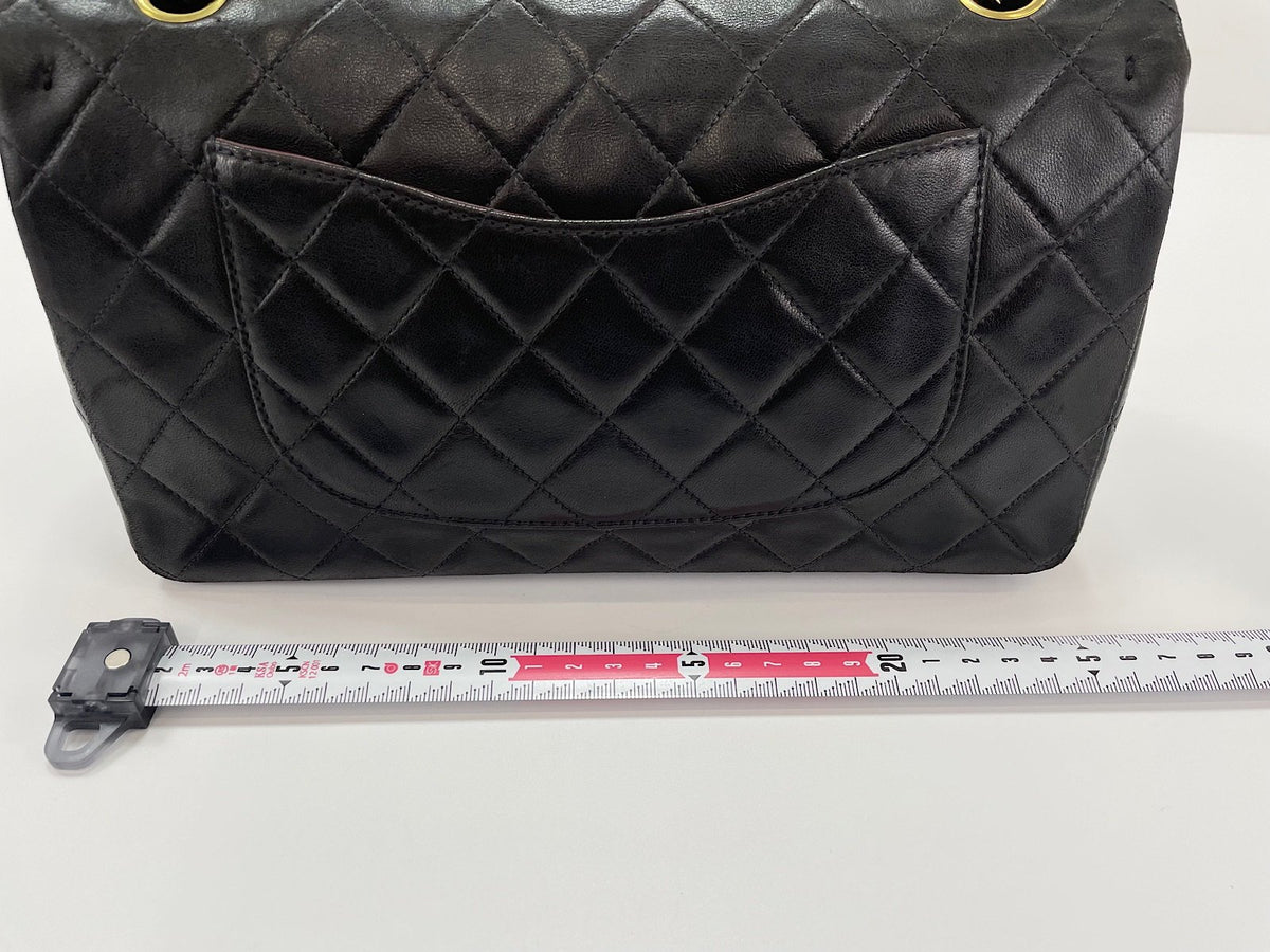 Chanel Matelassé Flap con catena