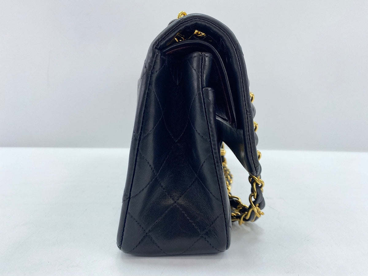 Chanel Matelassé – Pelle nera