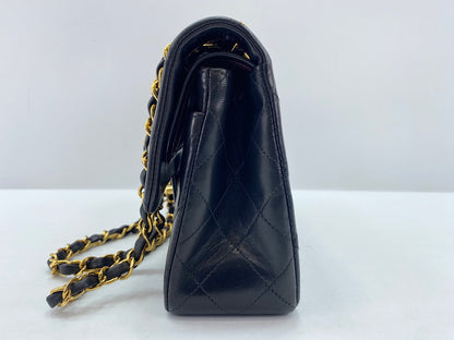 Chanel Matelassé – Pelle nera