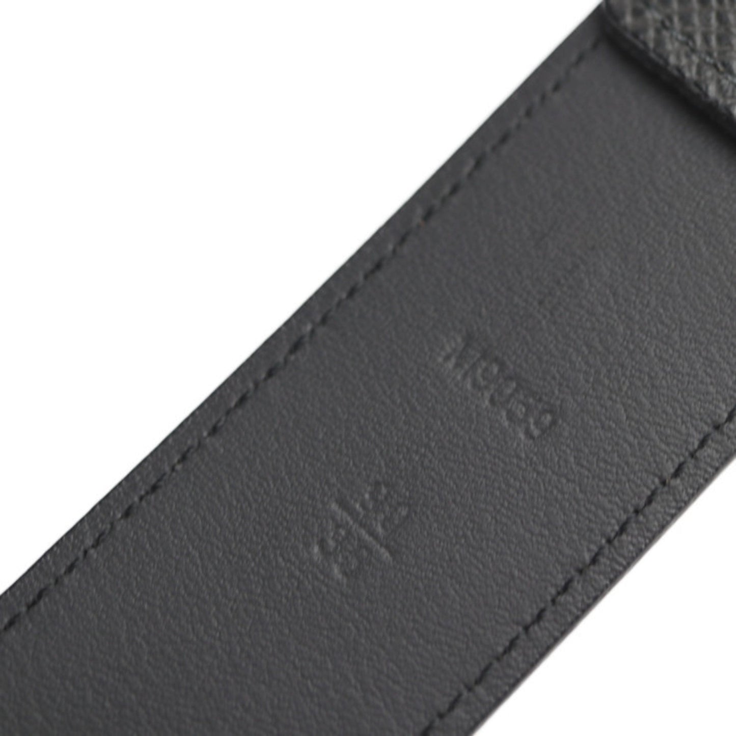 Louis Vuitton – Cintura in Pelle Nera con Fibbia LV Grafica - Etoilux