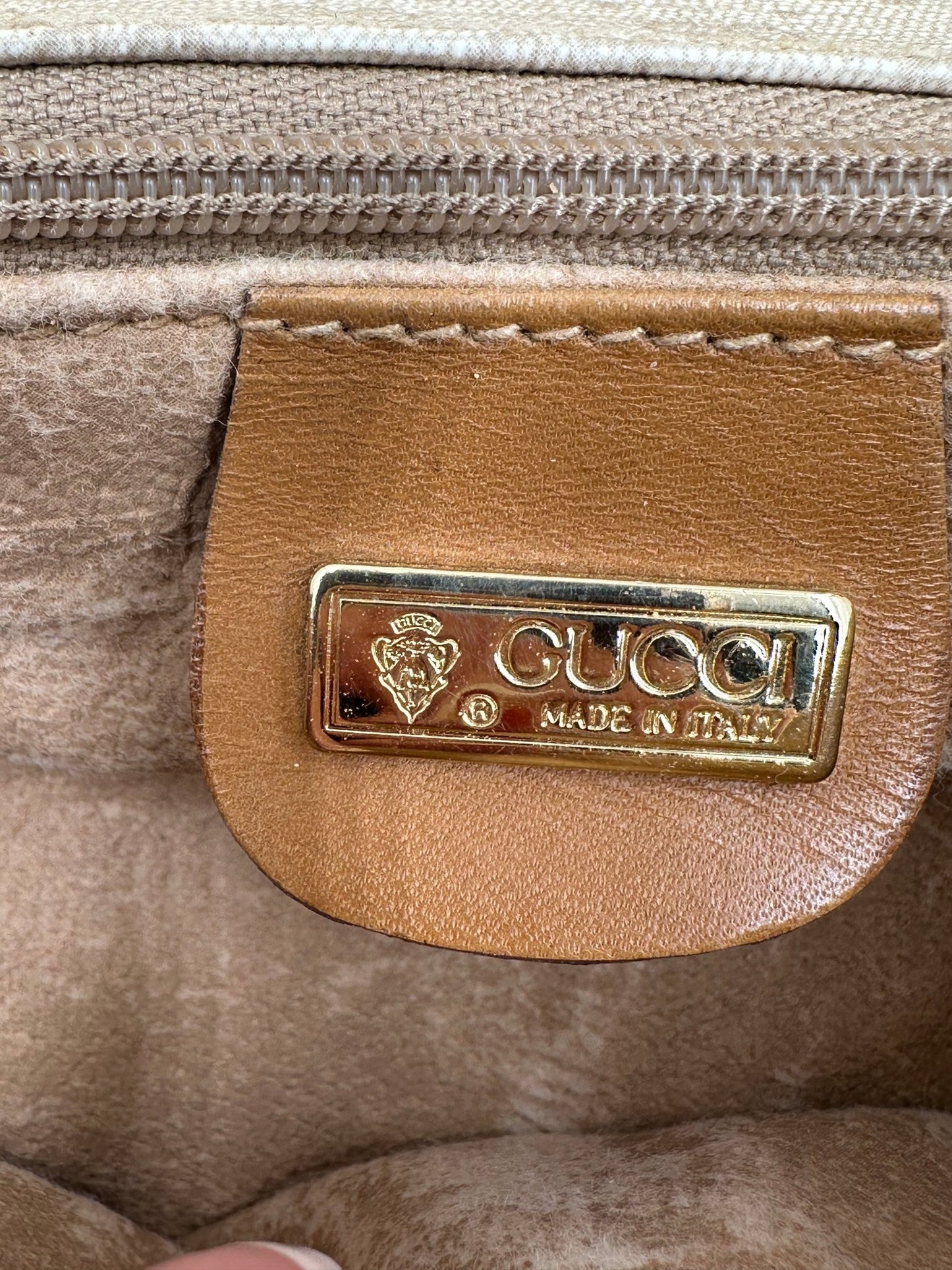 Gucci Vintage Micro GG Canvas Crossbody Bag Beige – Anni '80 - Etoilux