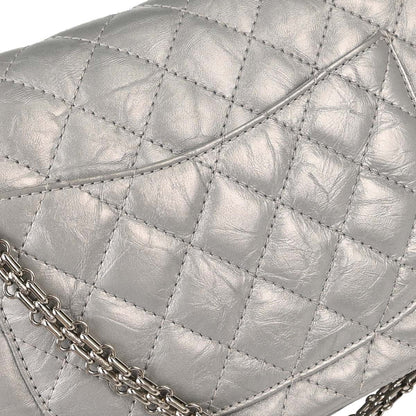 Chanel 2.55 Reissue 226 Doppia Patta Pelle di Vitello Invecchiata Argento Metallizzato – 27 cm - Etoilux