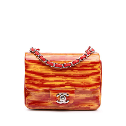 Chanel Classic Flap - Etoilux