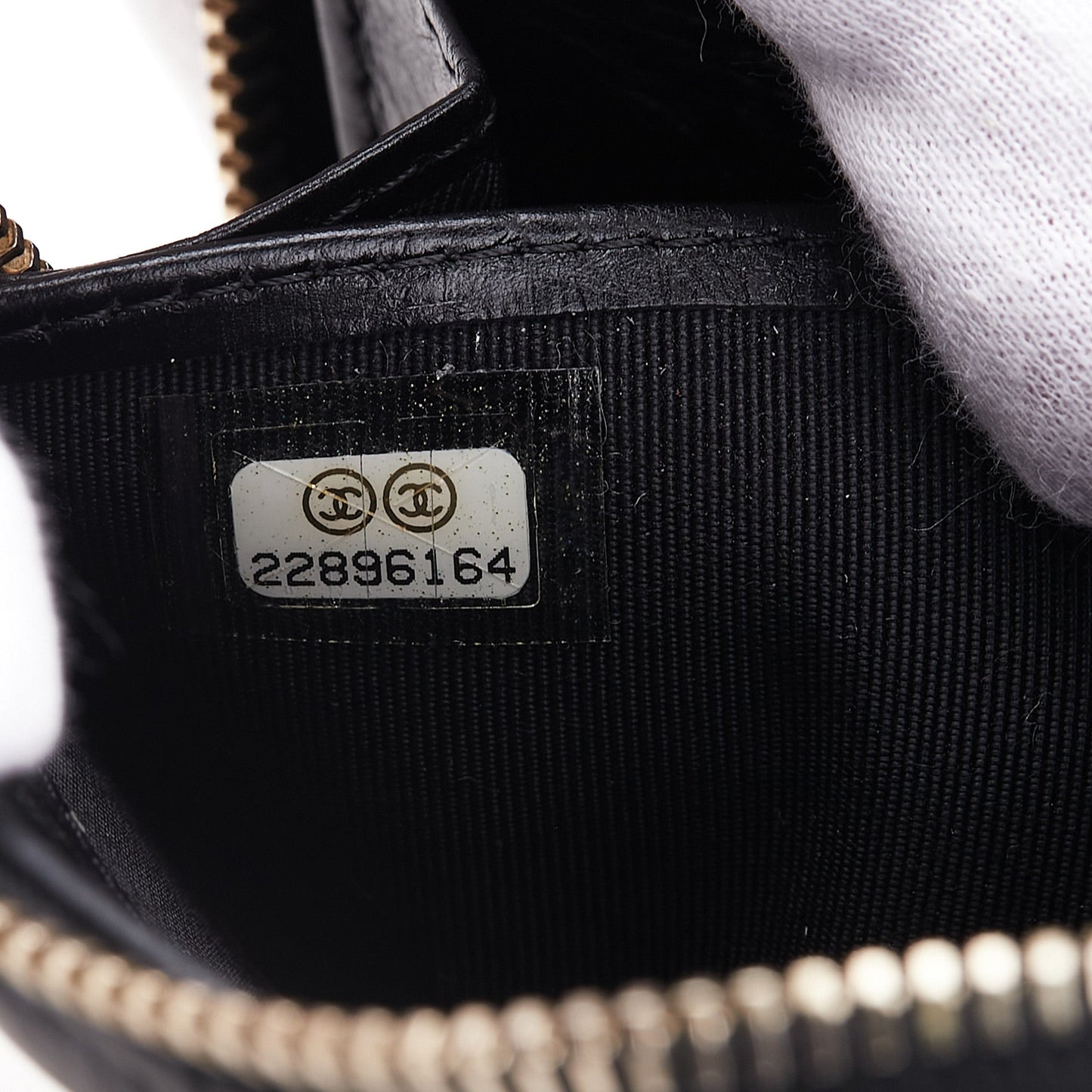 Chanel Reissue 2.55 Zip Around Wallet – Pelle di Vitello Invecchiata Trapuntata – Nero - Etoilux