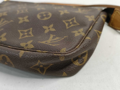 Louis Vuitton Pochette Randonnée - Etoilux