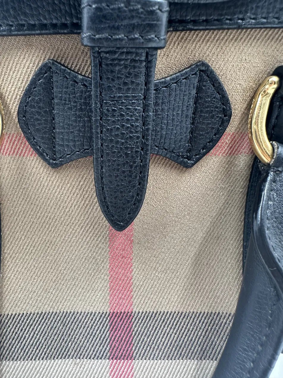 Burberry Orchard Small House Check e Pelle Nera – 27 cm - Etoilux