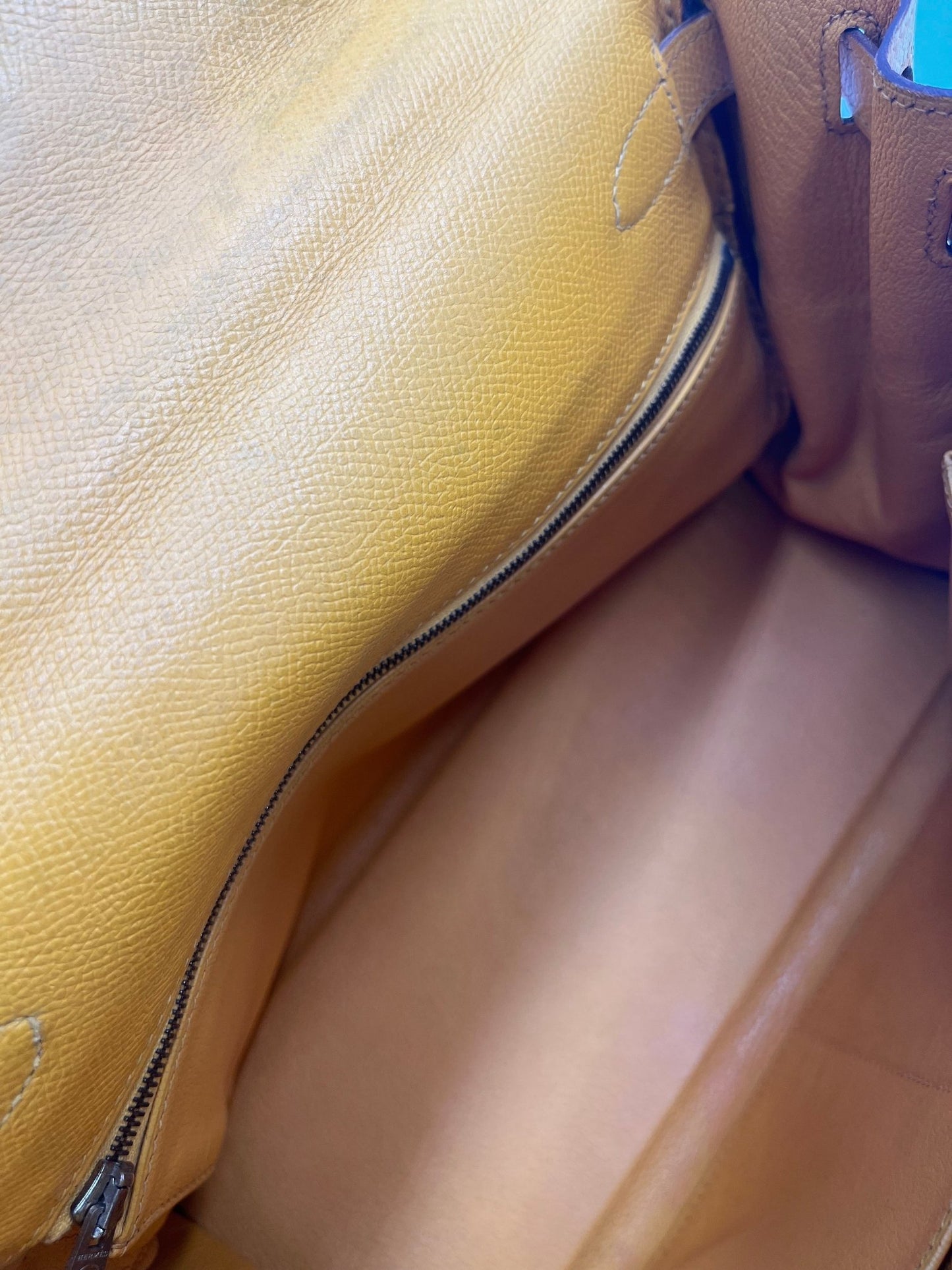 Hermès Kelly 32 Retourné Courchevel Jaune Hardware Dorato 1995 - Etoilux